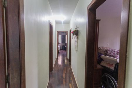 Apartamento à venda com 188m², 4 quartos e 2 vagasCorredor
