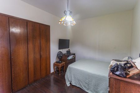 Apartamento à venda com 188m², 4 quartos e 2 vagasQuarto 4