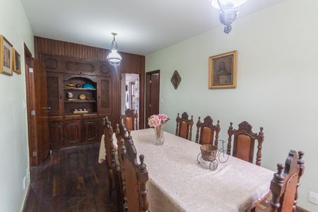 Apartamento à venda com 188m², 4 quartos e 2 vagasCopa