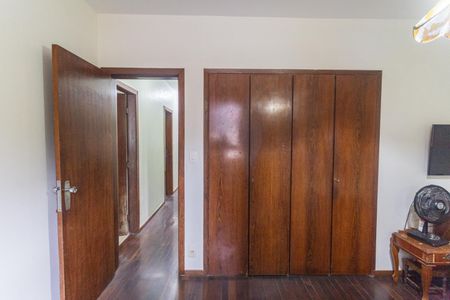 Apartamento à venda com 188m², 4 quartos e 2 vagasArmário do Quarto 4