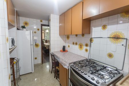 Apartamento à venda com 188m², 4 quartos e 2 vagasCozinha