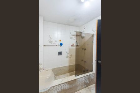 Apartamento à venda com 250m², 4 quartos e 2 vagasBanheiro Suíte 2