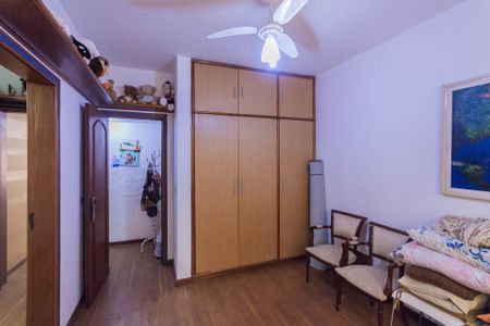 Apartamento à venda com 250m², 4 quartos e 2 vagasQuarto