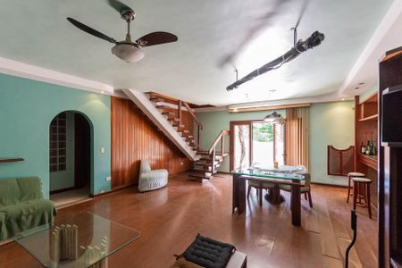 Apartamento à venda com 250m², 4 quartos e 2 vagasSala