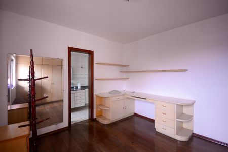 Apartamento à venda com 198m², 3 quartos e 4 vagasQuarto 3 - Suite