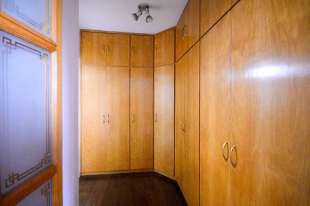 Apartamento à venda com 198m², 3 quartos e 4 vagasQuarto 2 - Suite