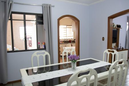 Casa à venda com 415m², 4 quartos e 1 vagaSALA DE JANTAR- CASA 1