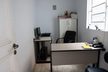 Casa à venda com 415m², 4 quartos e 1 vagaÁREA COMERCIAL