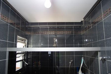 Casa à venda com 415m², 4 quartos e 1 vagaBANHEIRO SUÍTE- CASA 1