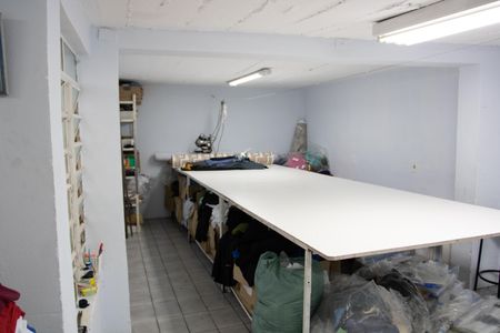 Casa à venda com 415m², 4 quartos e 1 vagaÁREA COMERCIAL