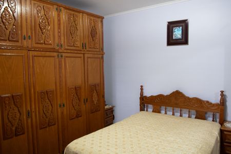 Casa à venda com 415m², 4 quartos e 1 vagaQUARTO 2- CASA 1