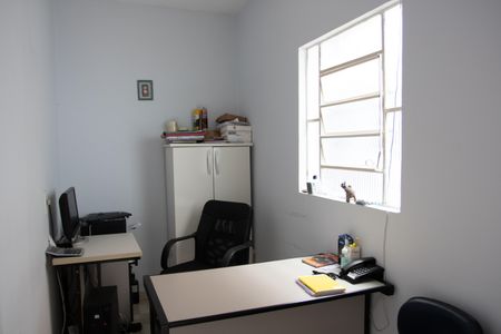 Casa à venda com 415m², 4 quartos e 1 vagaÁREA COMERCIAL