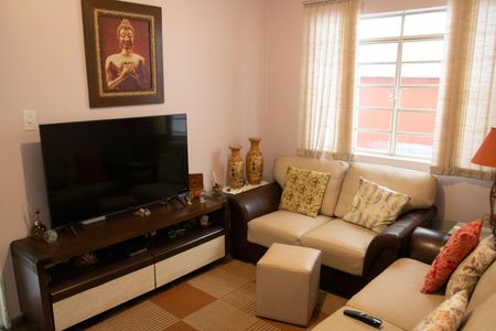 Casa à venda com 415m², 4 quartos e 1 vagaSALA- CASA 2