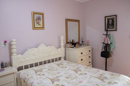 Casa à venda com 415m², 4 quartos e 1 vagaQUARTO 2- CASA 2