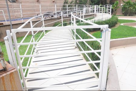 Apartamento à venda com 70m², 3 quartos e 1 vaga Apartamento à venda com 70m², 3 quartos e 1 vagaPiscina