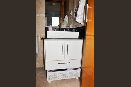 Apartamento à venda com 70m², 3 quartos e 1 vaga Apartamento à venda com 70m², 3 quartos e 1 vagaBanheiro Suíte