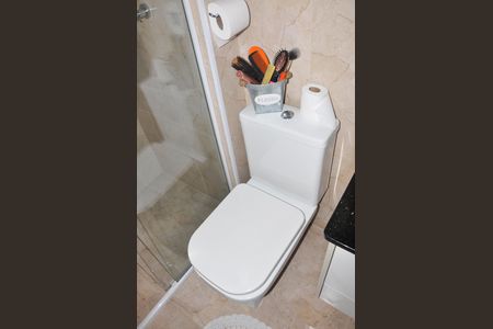 Apartamento à venda com 70m², 3 quartos e 1 vaga Apartamento à venda com 70m², 3 quartos e 1 vagaBanheiro