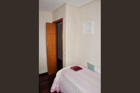 Apartamento à venda com 70m², 3 quartos e 1 vaga Apartamento à venda com 70m², 3 quartos e 1 vagaQuarto 2