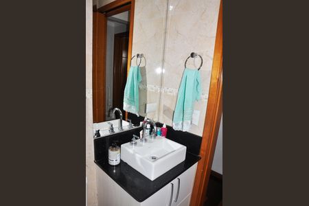 Apartamento à venda com 70m², 3 quartos e 1 vaga Apartamento à venda com 70m², 3 quartos e 1 vagaBanheiro