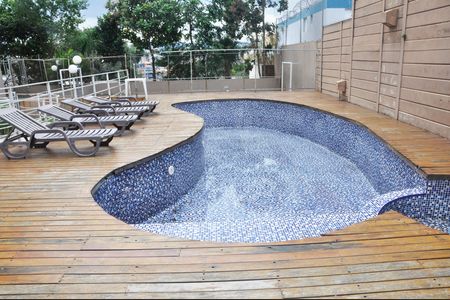 Apartamento à venda com 70m², 3 quartos e 1 vaga Apartamento à venda com 70m², 3 quartos e 1 vagaPiscina