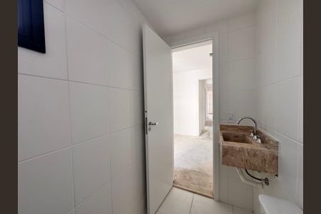 Apartamento à venda com 50m², 2 quartos e 1 vaga Apartamento à venda com 50m², 2 quartos e 1 vagaBanheiro da Suíte