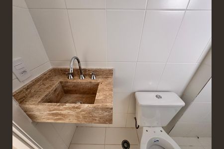 Apartamento à venda com 50m², 2 quartos e 1 vaga Apartamento à venda com 50m², 2 quartos e 1 vagaBanheiro da Suíte