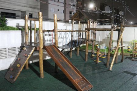 Apartamento à venda com 70m², 2 quartos e 1 vagaÁrea comum - Playground