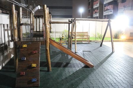 Apartamento à venda com 70m², 2 quartos e 1 vagaÁrea comum - Playground