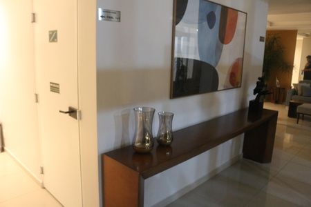 Apartamento à venda com 70m², 2 quartos e 1 vagaHall social