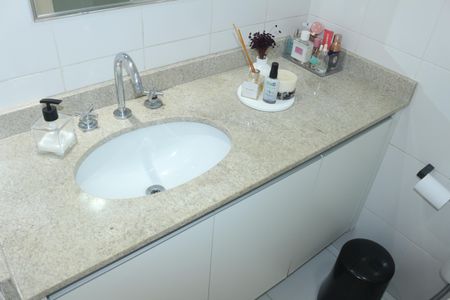 Apartamento à venda com 70m², 2 quartos e 1 vagaBanheiro 1