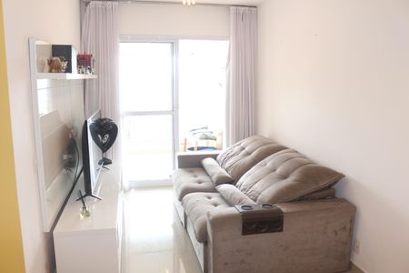 Apartamento à venda com 70m², 2 quartos e 1 vagaSala