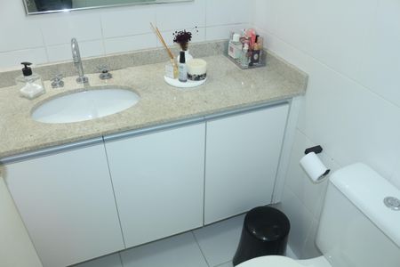 Apartamento à venda com 70m², 2 quartos e 1 vagaBanheiro 1