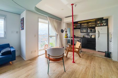 Apartamento à venda com 48m², 1 quarto e 1 vaga Apartamento à venda com 48m², 1 quarto e 1 vagaSala