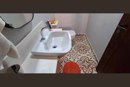 Casa à venda com 330m², 3 quartos e 7 vagasLavabo