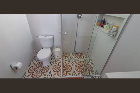Casa à venda com 330m², 3 quartos e 7 vagasBanheiro Suíte 2