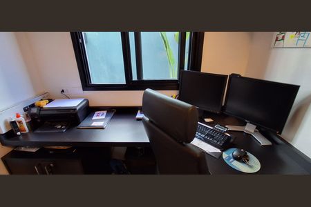 Casa à venda com 330m², 3 quartos e 7 vagasEscritório