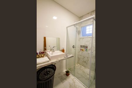 Casa para alugar com 160m², 3 quartos e 3 vagas Casa para alugar com 160m², 3 quartos e 3 vagasBanheiro
