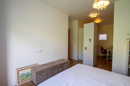 Casa para alugar com 160m², 3 quartos e 3 vagas Casa para alugar com 160m², 3 quartos e 3 vagasSuíte