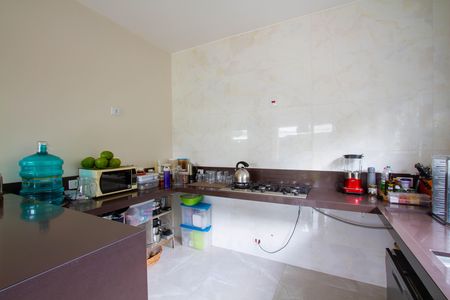 Casa para alugar com 160m², 3 quartos e 3 vagas Casa para alugar com 160m², 3 quartos e 3 vagasCozinha