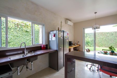 Casa para alugar com 160m², 3 quartos e 3 vagas Casa para alugar com 160m², 3 quartos e 3 vagasCozinha