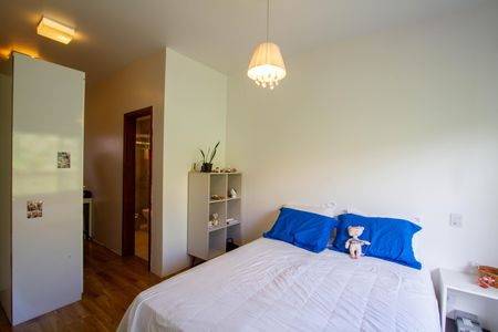 Casa para alugar com 160m², 3 quartos e 3 vagas Casa para alugar com 160m², 3 quartos e 3 vagasSuíte
