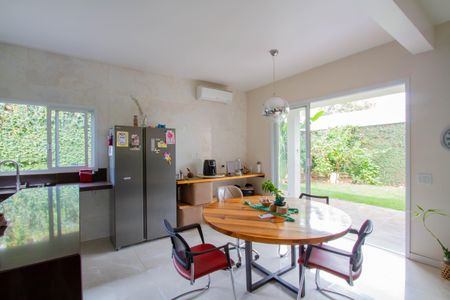 Casa para alugar com 160m², 3 quartos e 3 vagas Casa para alugar com 160m², 3 quartos e 3 vagasSala