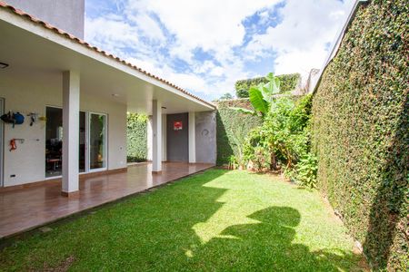 Casa para alugar com 160m², 3 quartos e 3 vagas Casa para alugar com 160m², 3 quartos e 3 vagasQuintal