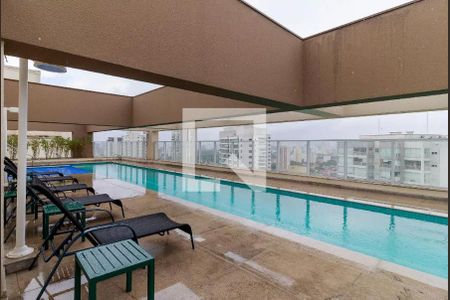 Studio à venda com 42m², 1 quarto e 1 vaga Studio à venda com 42m², 1 quarto e 1 vagaÁrea comum - Piscina
