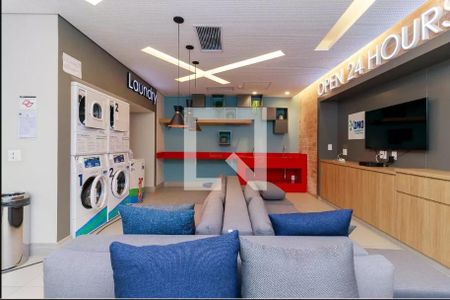 Studio à venda com 42m², 1 quarto e 1 vaga Studio à venda com 42m², 1 quarto e 1 vagaÁrea comum Lavanderia