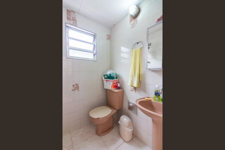 Casa à venda com 110m², 3 quartos e 2 vagas Casa à venda com 110m², 3 quartos e 2 vagasBanheiro de Serviço