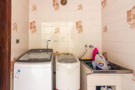 Casa à venda com 110m², 3 quartos e 2 vagas Casa à venda com 110m², 3 quartos e 2 vagasÁrea de Serviço