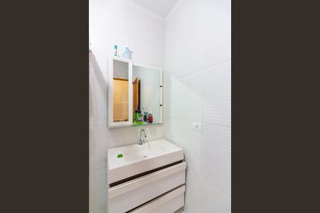 Casa à venda com 110m², 3 quartos e 2 vagas Casa à venda com 110m², 3 quartos e 2 vagasBanheiro