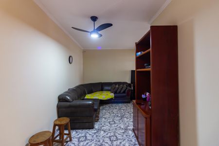 Casa à venda com 110m², 3 quartos e 2 vagas Casa à venda com 110m², 3 quartos e 2 vagasSala