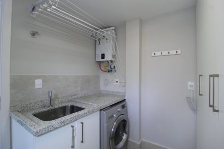 Apartamento à venda com 135m², 3 quartos e 1 vagaCozinha e Área de Serviço